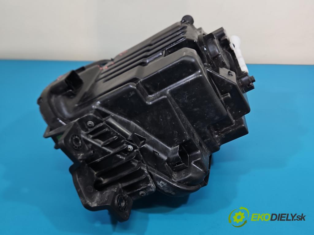 Hyundai Tucson IV 2020- 1.6 T-GDI 150 hp manual 110.1 kW 1598 cm3 5- světlo pravý 92102-N7XXX (Pravé přední světlo)