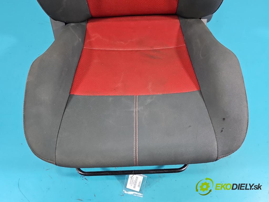 Suzuki Swift Mk6 2005-2010 1.6 16V 125 hp manual 92 kW 1586 cm3 3- Sedadlo pravý (Sedadlo)