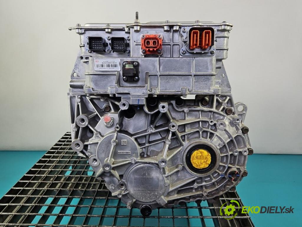 BYD ATTO 2 0.0 177 hp automatic 130 kW  5- motor elektrický: KTZ33X45S-A