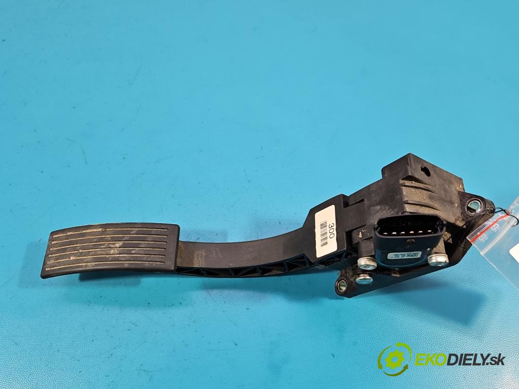 Kia Sorento I 2003-2009 3.3 V6 automatic 182 kW 3342 cm3 5- pedal plyn potenciometr: DA4D057-3E400