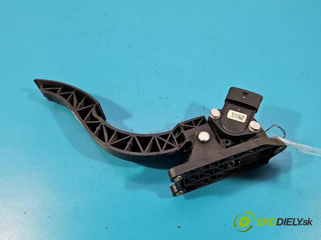 Kia Sorento I 2003-2009 3.3 V6 automatic 182 kW 3342 cm3 5- pedal plyn potenciometr: DA4D057-3E400