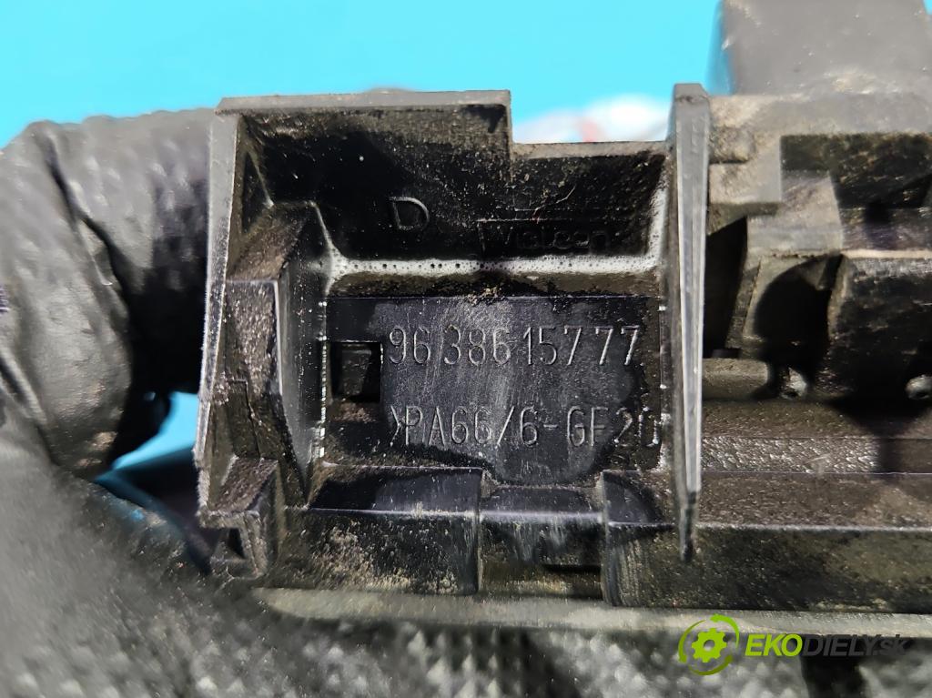 Peugeot 307 1.6 16V 109 HP manual 80 kW 1587 cm3 5- rukoväť kufrové dvere zadné 9638615777