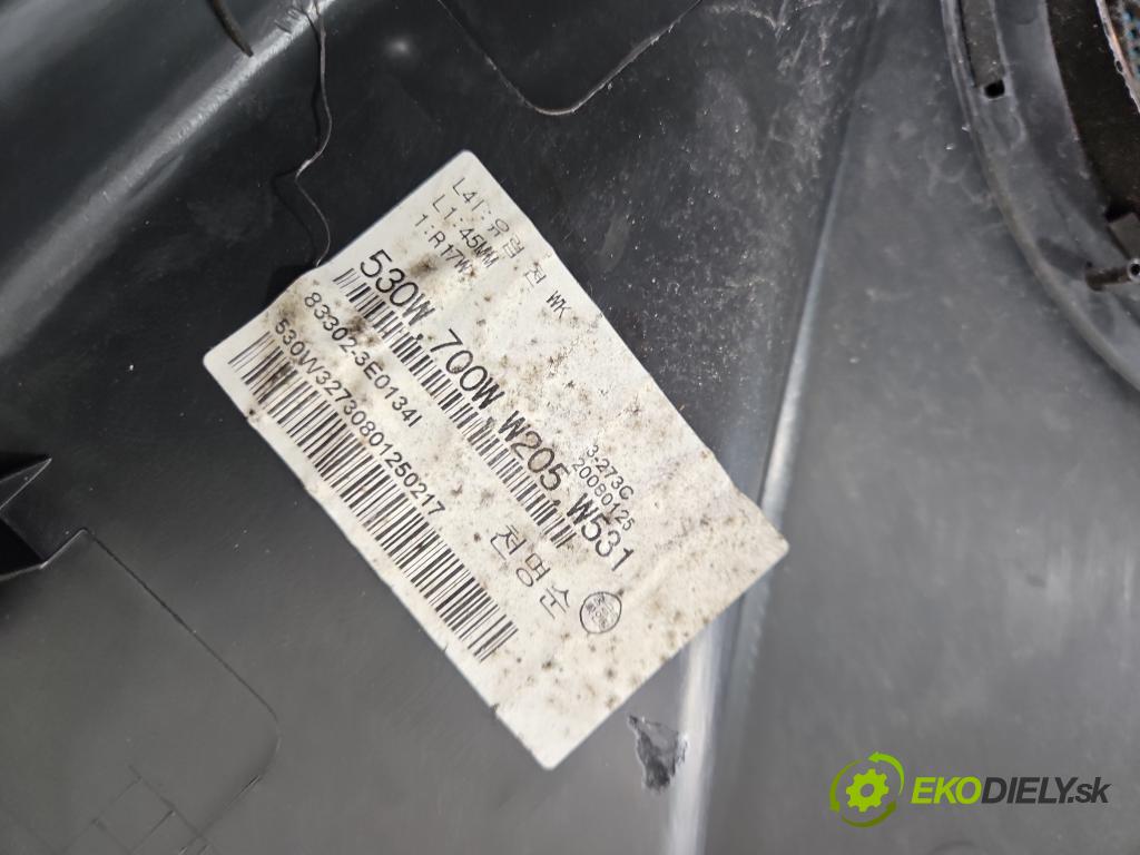 Kia Sorento I 2003-2009 3.3 V6 247HP automatic 182 kW 3342 cm3 5- Čalounictví: dvere zadné pravé 83360-3E000