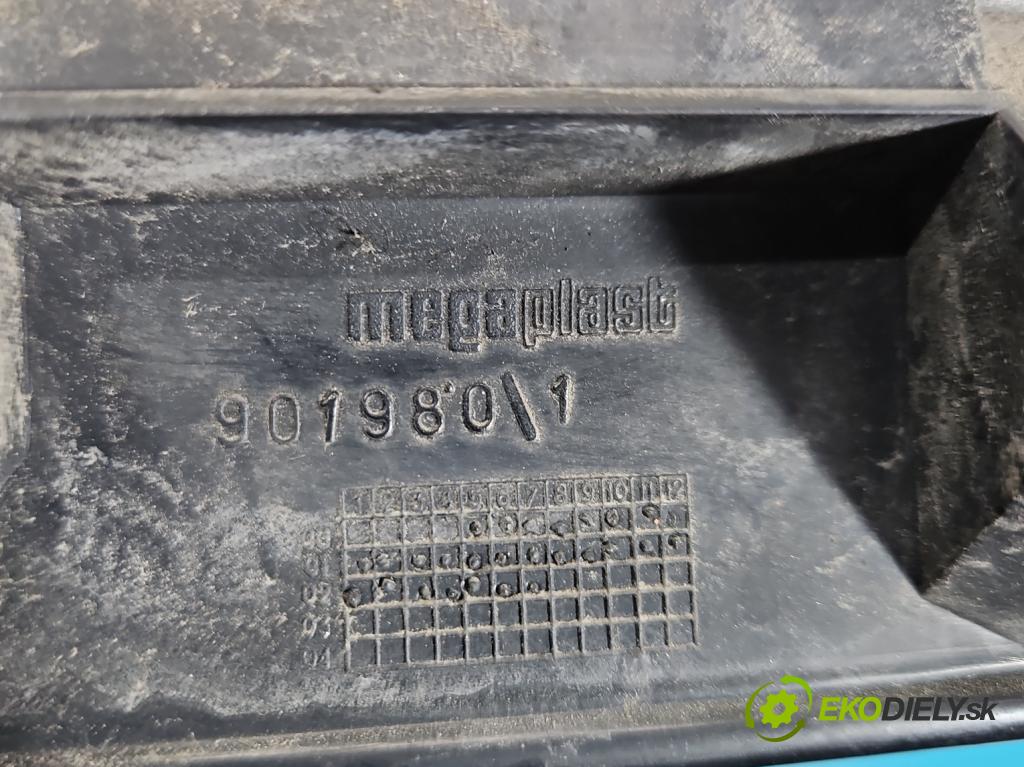 Citroen Xsara Picasso 2.0 hdi 90 hp manual 66 kW 1997 cm3 5- klika kufrových dveří zadní 9635595877