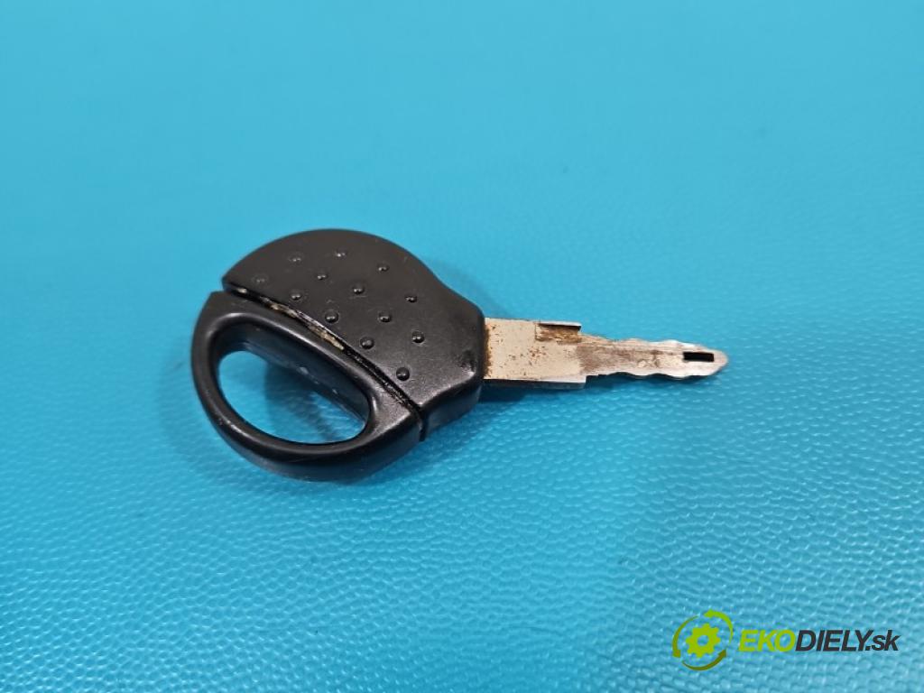 Peugeot 206 1.1 8V 60 HP manual 44 kW 1124 cm3 5- riadiaca jednotka motora IAW 48P2.76