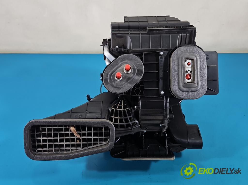 Renault Express 1.5 dci 95 hp manual 70 kW 1461 cm3 5- radiátor 272705910R (Radiátor topení)