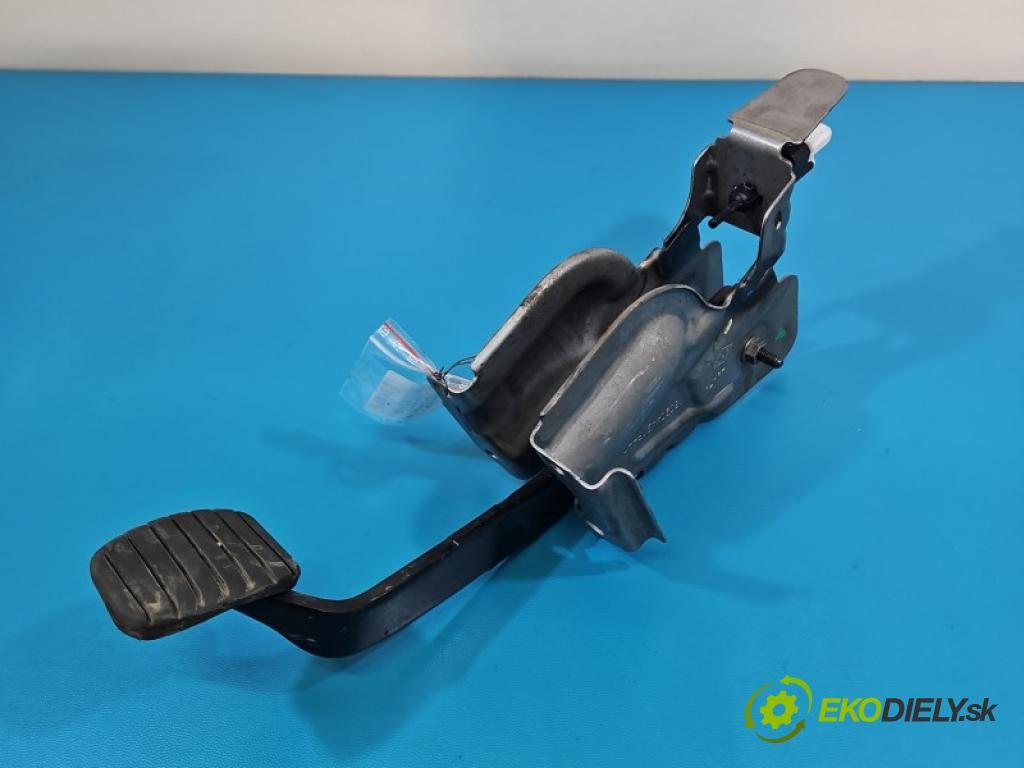 Renault Express 1.5 dci 95 hp manual 70 kW 1461 cm3 5- pedály 180204491R