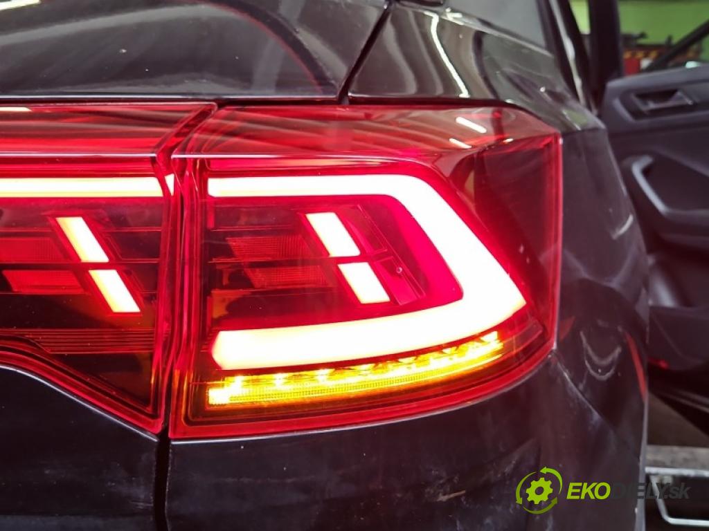Vw T-Roc 2017-2025 2.0 TFSI 300 hp automatic 221 kW 1984 cm3 5- světlo zadní pravé blatník: 2GA945208B