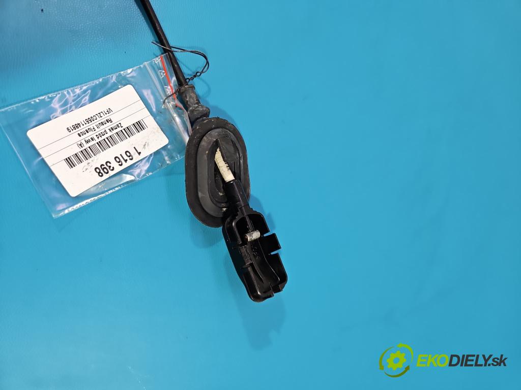 Renault Fluence 1.6 16V 111KM manual 82 kW 1598 cm3 4- zámok predné ľavý 805030020R