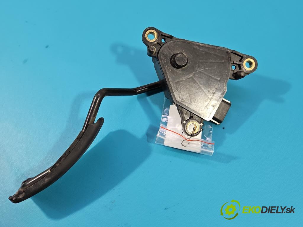 Renault Scenic II 2003-2009 1.6 16V 113 HP manual 83 kW 1598 cm3 5- pedal plyn potenciometr: 8200159645