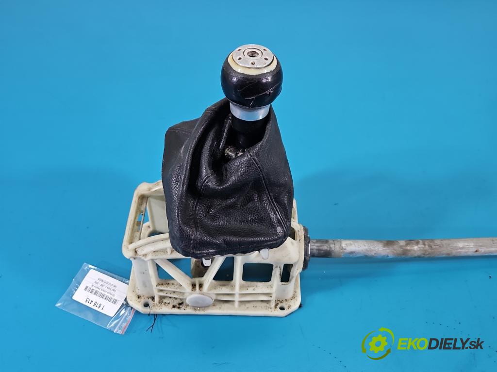 Opel Astra II 1998-2009 1.7 DTL 68 HP manual 50 kW 1700 cm3 5- Páka: Změny: stupeň,rýchlosť  (Rýchlostná páka (kulisa))