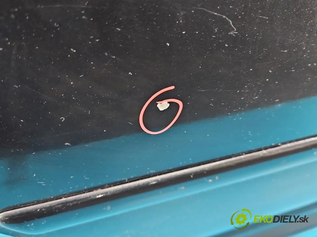 Vw Golf IV 1997-2003 1.6b 105 HP manual 77 kW 1598 cm3 5- dvere zadné pravé  (Kľučka dverí ostatné)