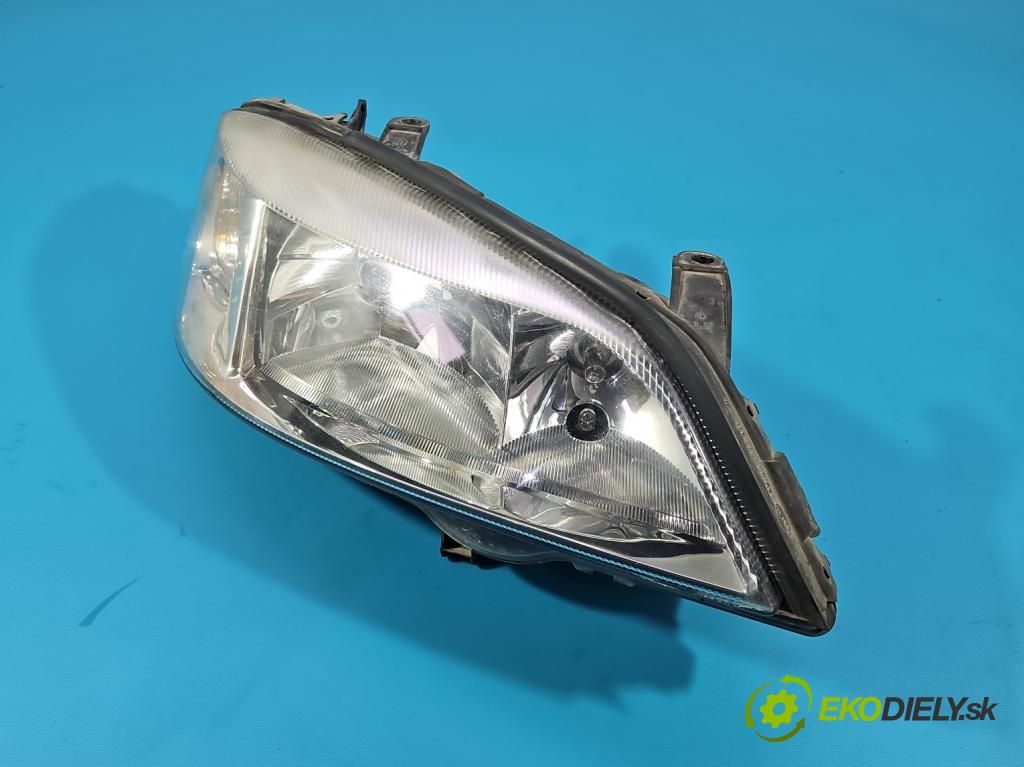 Opel Astra II 1998-2009 1.6 8V 75 HP automatic 55 kW 1598 cm3 5- Reflektor: pravý 90520878 (Svetlo predné pravé)