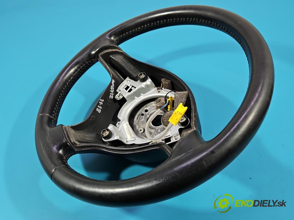 Vw Golf IV 1997-2003 1.6b 105 hp manual 77 kW 1598 cm3 5- volant  (Volant)