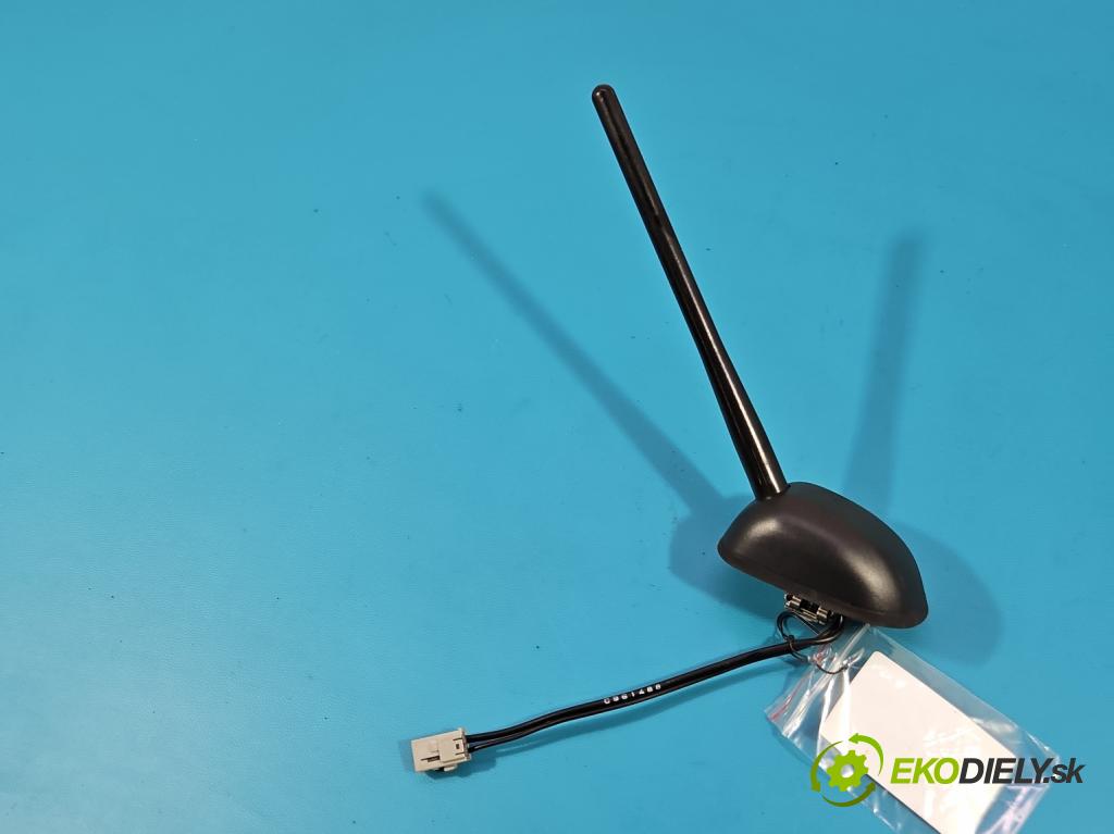 Suzuki SX4 S-Cross 2013-2021 1.4 T 140 hp automatic 103 kW 1373 cm3 5- Antena
