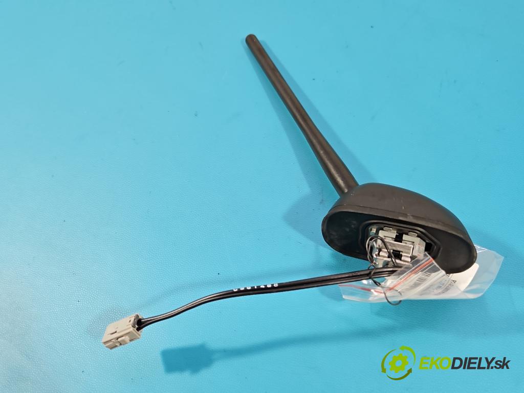 Suzuki SX4 S-Cross 2013-2021 1.4 T 140 hp automatic 103 kW 1373 cm3 5- Antena