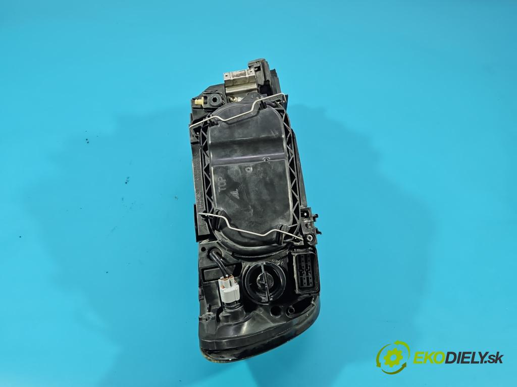Volvo V50 1.6d 109 HP manual 80 kW 1560 cm3 5- Reflektor: ľavý 30698885 (Kľučka dverí ostatné)