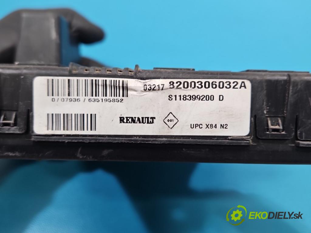 Renault Scenic II 2003-2009 1.6 16V 113 HP manual 83 kW 1598 cm3 5- riadiaca jednotka ostatné 8200306032A