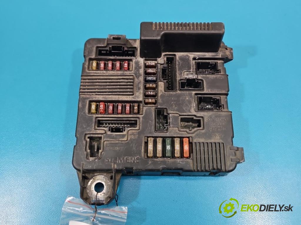Renault Scenic II 2003-2009 1.6 16V 113 HP manual 83 kW 1598 cm3 5- riadiaca jednotka ostatné 8200306032A