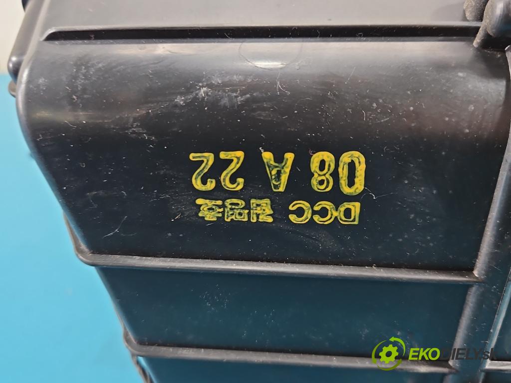 Kia Sorento I 2003-2009 3.3 V6 automatic 182 kW 3342 cm3 5- radiátor  (Radiátor topení)