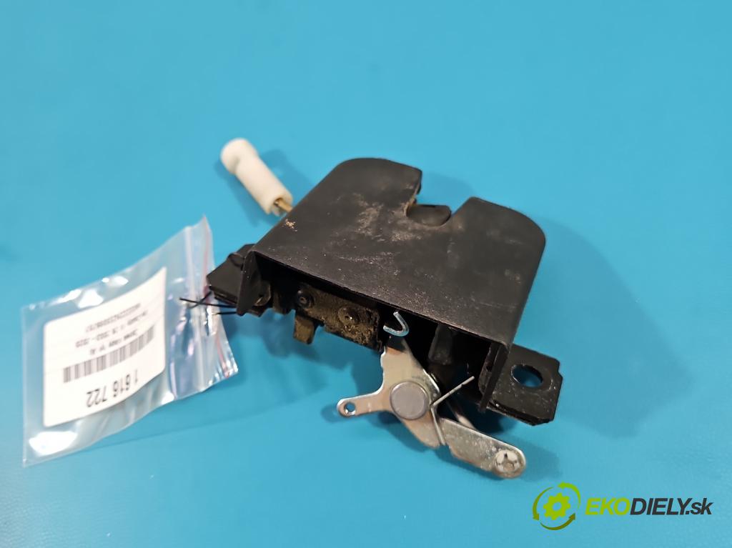 Vw Caddy III 2K 2003-2020 1.6 tdi 75 hp manual 55 kW 1598 cm3 5- zámek kufrových dveří zadní