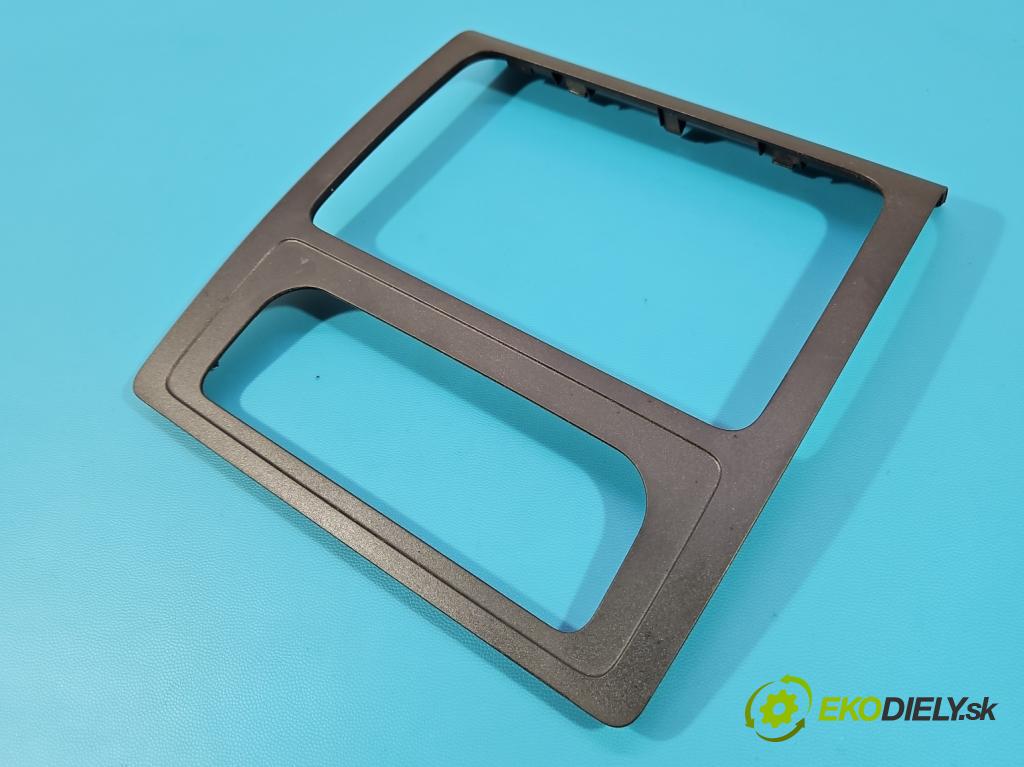 Vw Caddy III 2K 2003-2020 1.6 tdi 75 hp manual 55 kW 1598 cm3 5- rameček rádia 2K5858061A