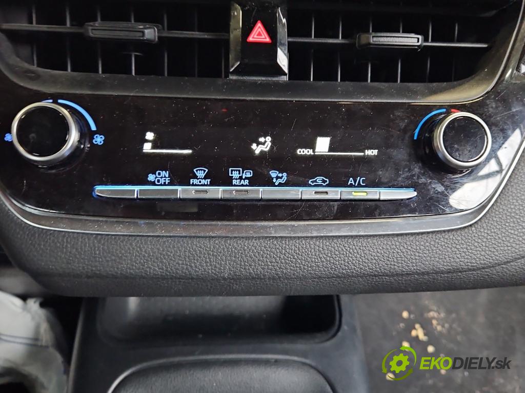 Toyota Corolla E21 2019- 1.6 16V 132 hp manual 97 kW 1598 cm3 4- palubní deska panel topení 55900-02D90