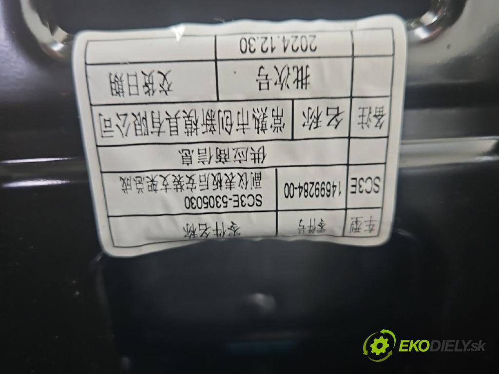 BYD ATTO 2 0.0 177 HP automatic 130 kW  5- operadlo SC3E-5305030 (Lakťová opierka)