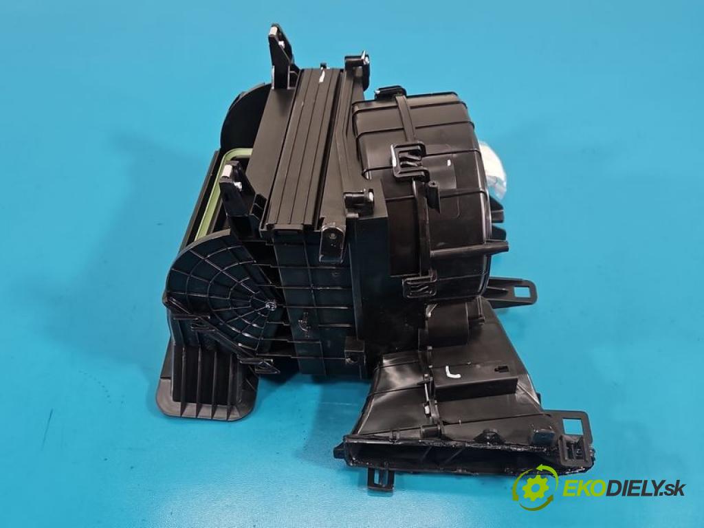 BYD ATTO 2 0.0 177 HP automatic 130 kW 5- obal EM2E-8100213-4