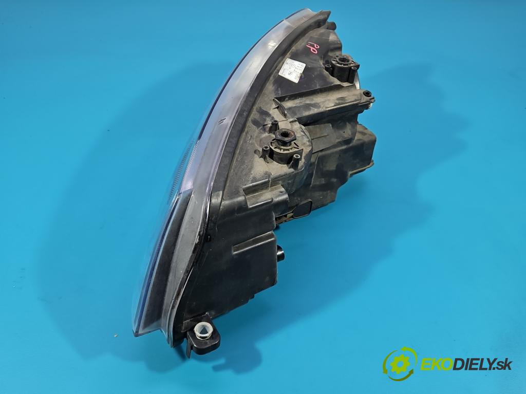 Vw Caddy III 2K 2003-2020 1.6 tdi 75 HP manual 55 kW 1598 cm3 5- Reflektor: pravý  (Svetlo predné pravé)