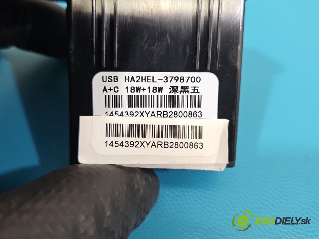 BYD ATTO 2  0.0 177 HP automatic 130 kW  5- zásuvka USB 3798700