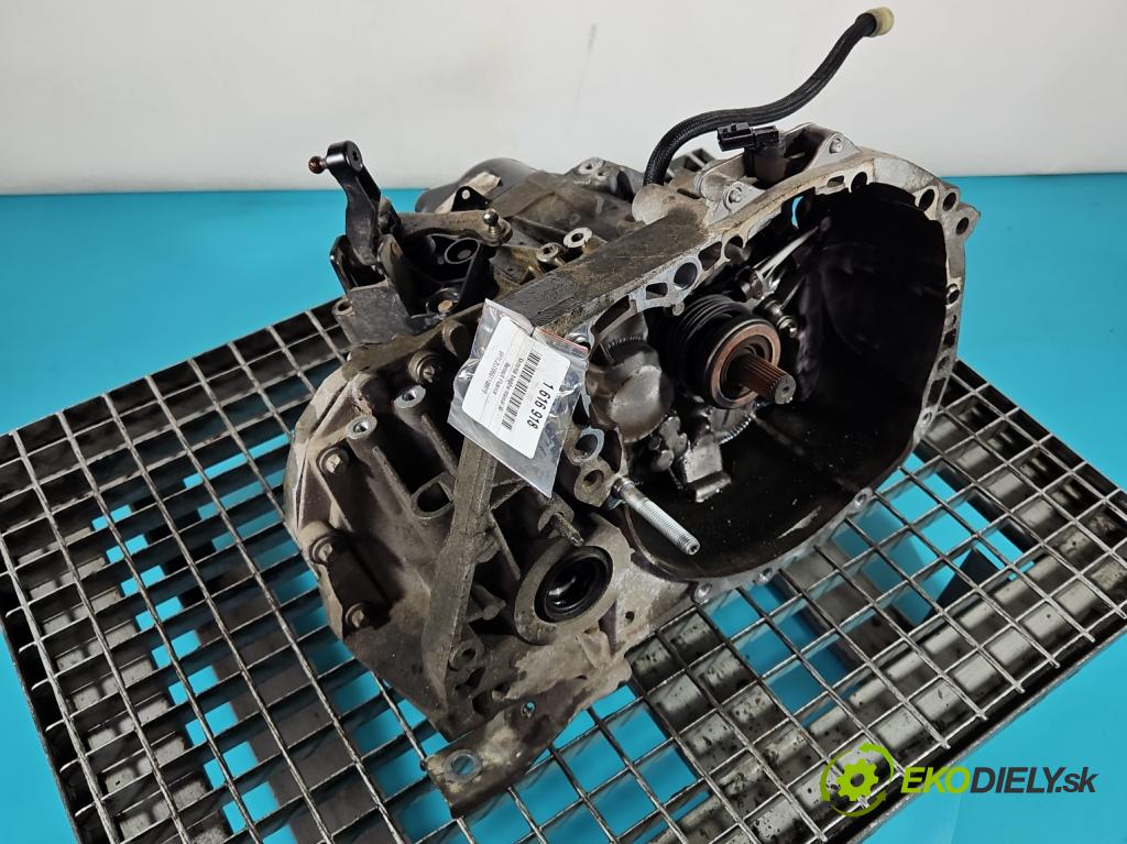 Renault Fluence 1.6 16V 111KM manual 82 kW 1598 cm3 4- prevodovka stupeň,rýchlosť manual JR5 342