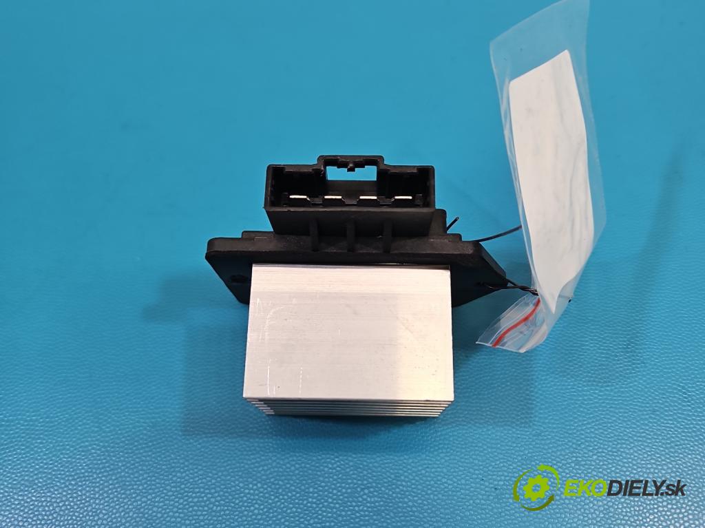 BYD ATTO 2  0.0 177 hp automatic 130 kW  5- rezistor AM227BYD