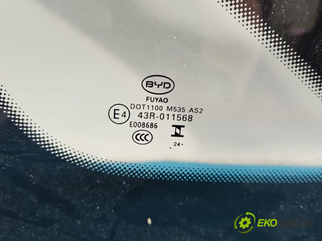 BYD ATTO 2 0.0 177 hp automatic 130 kW  5- sklo zadní levé