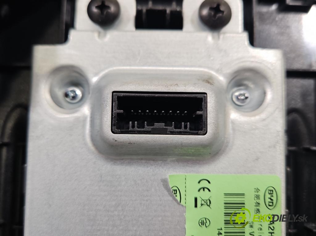 BYD ATTO 2  0.0 177 HP automatic 130 kW  5- Nabíjačka SA2HG-3725200B