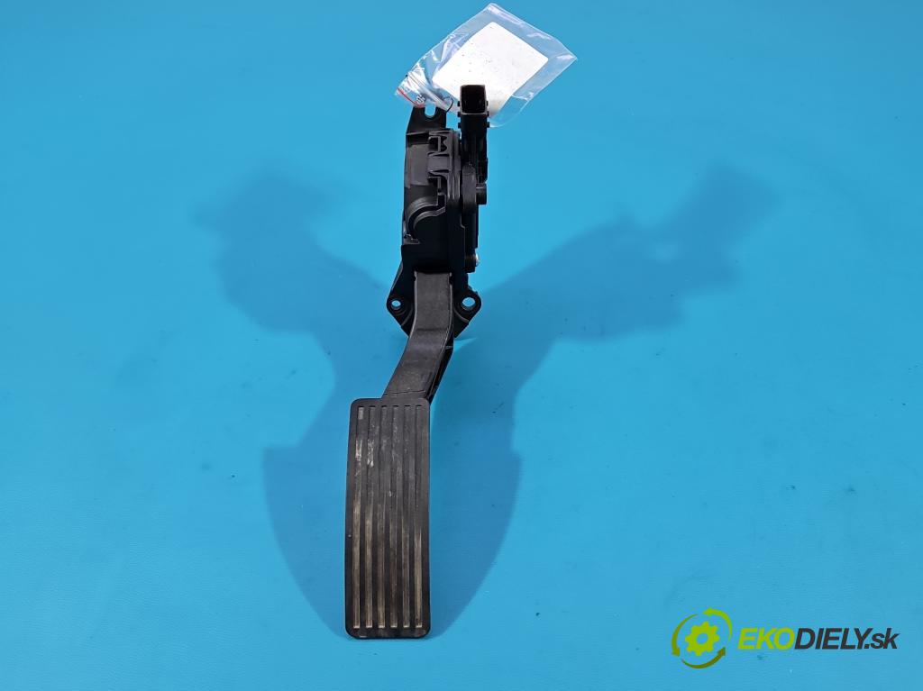 BYD ATTO 2  0.0 177 HP automatic 130 kW  5- pedal plyn potenciometr: 6PV312072-00