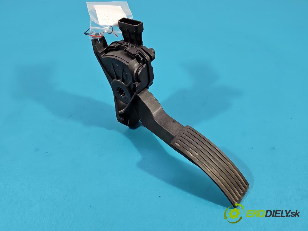 BYD ATTO 2  0.0 177 HP automatic 130 kW  5- pedal plyn potenciometr: 6PV312072-00
