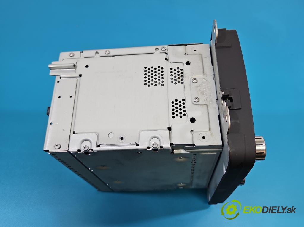 Vw Golf VI 2008-2013 1.6 tdi 105 HP manual 77 kW 1598 cm3 5- Radio originál 3C0035270B