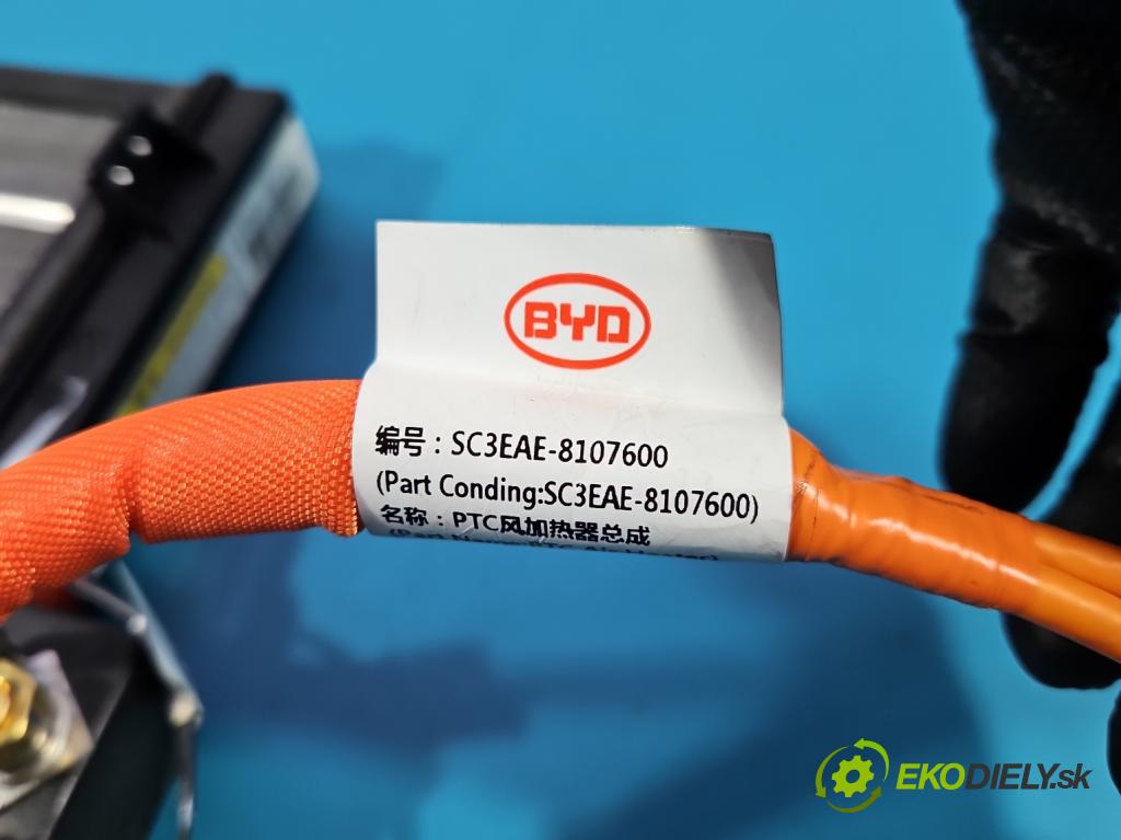 BYD ATTO 2  0.0 177 hp automatic 130 kW  5- radiátor SC3EAE-8107600 (Radiátor topení)