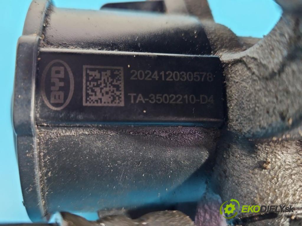 BYD ATTO 2 0.0 177 hp automatic 130 kW 5- brzdič zadní pravý (Klika dveří ostatní)