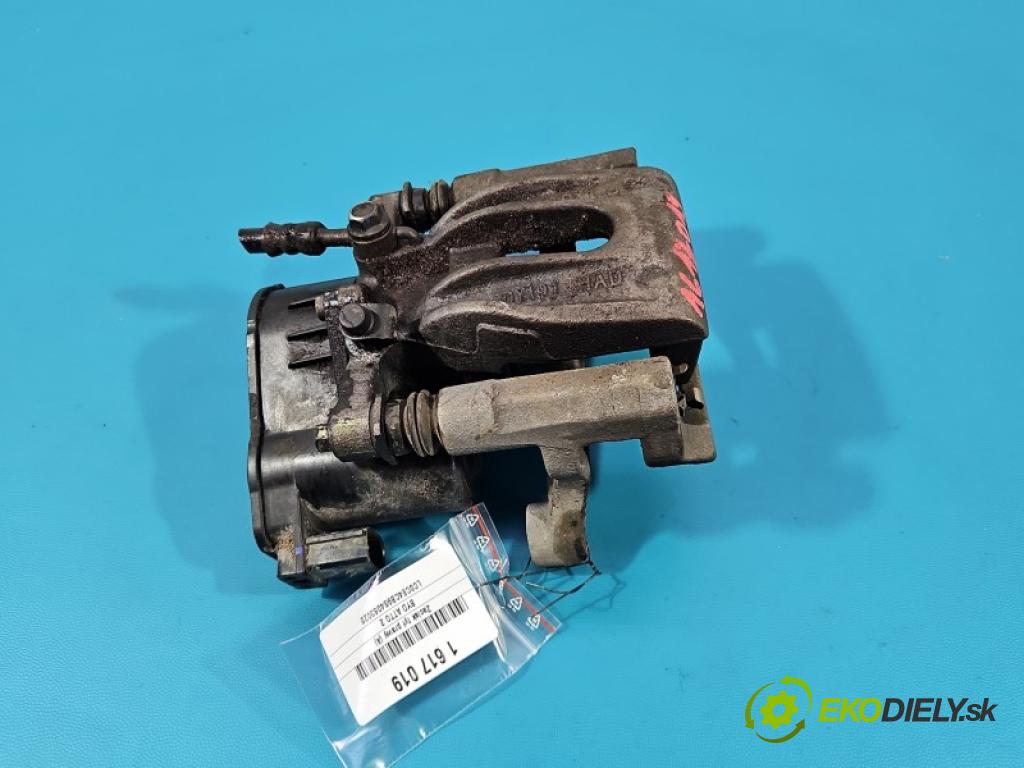 BYD ATTO 2 0.0 177 hp automatic 130 kW 5- brzdič zadní pravý (Klika dveří ostatní)