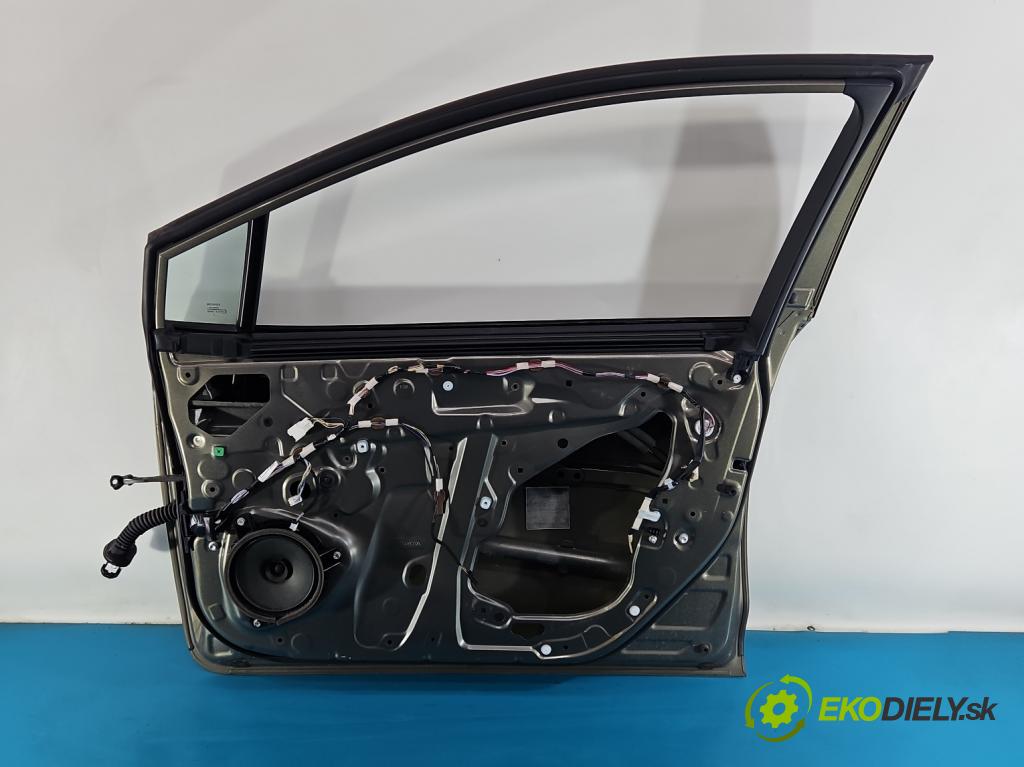 Toyota Corolla E21 2019- 1.6 16V 132 hp manual 97 kW 1598 cm3 4- dveře přední pravé  (Klika dveří ostatní)