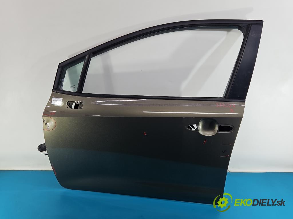 Toyota Corolla E21 2019- 1.6 16V 132  HP manual 97 kW 1598 cm3 4- dvere predné ľavé  (Kľučka dverí ostatné)