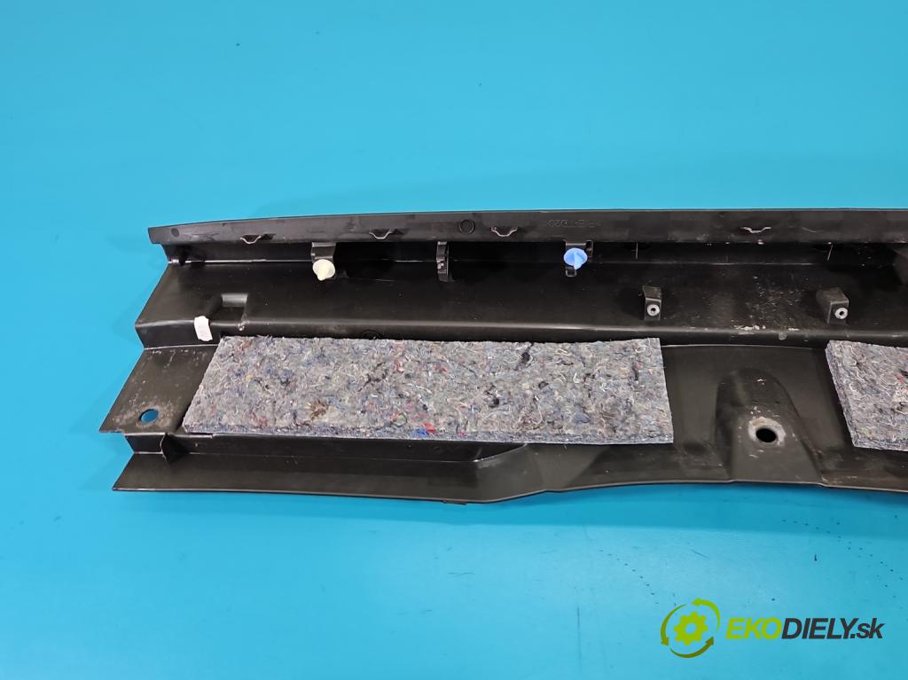 Opel Grandland 2017–2024 1.2 T 131 HP manual 96 kW 1199 cm3 5- kryt plast P00019277