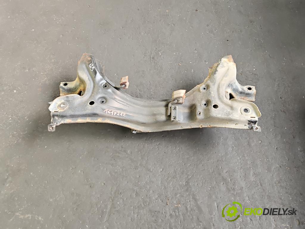 Vw Polo III 6N 1994-2001 1.0 MPI 50KM manual 37 kW 999 cm3 3- výztuha motoru