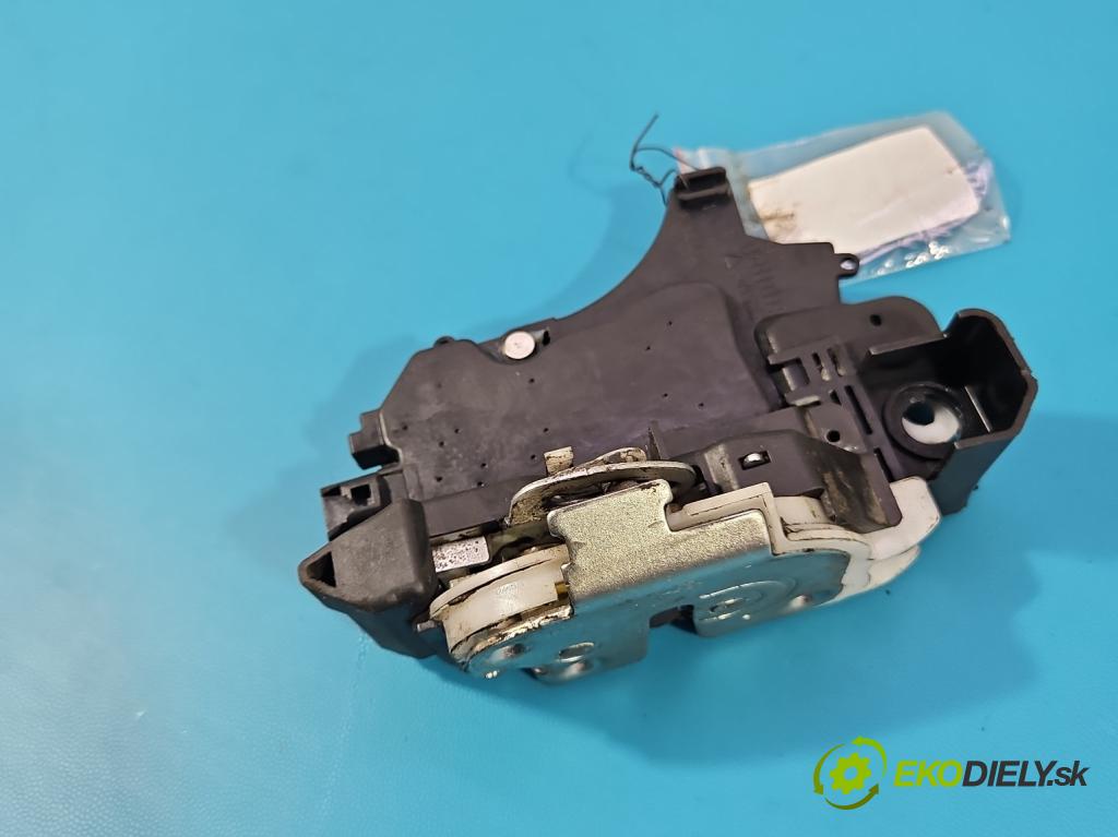 Mitsubishi Colt Z30 VI 2004-2012 1.3 16V 95 HP manual 70 kW 1332 cm3 5- zámok predné ľavý