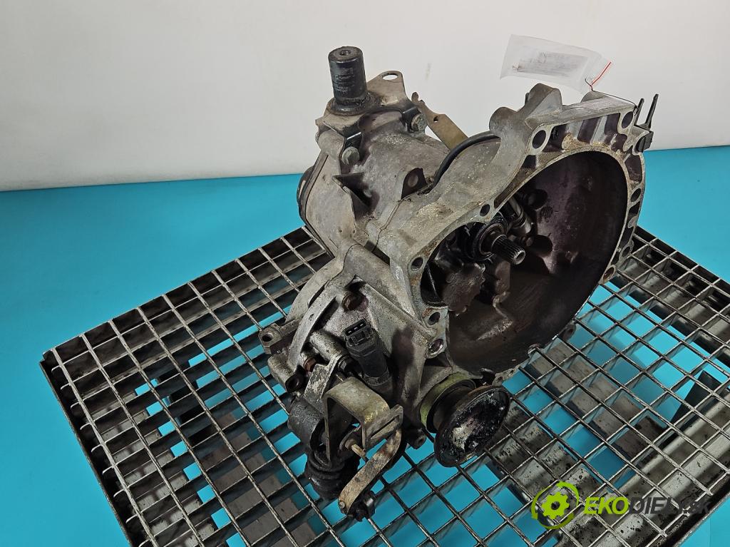 Vw Polo III 6N 1994-2001 1.0 MPI 50KM manual 37 kW 999 cm3 3- prevodovka stupeň,rýchlosť manual ESY