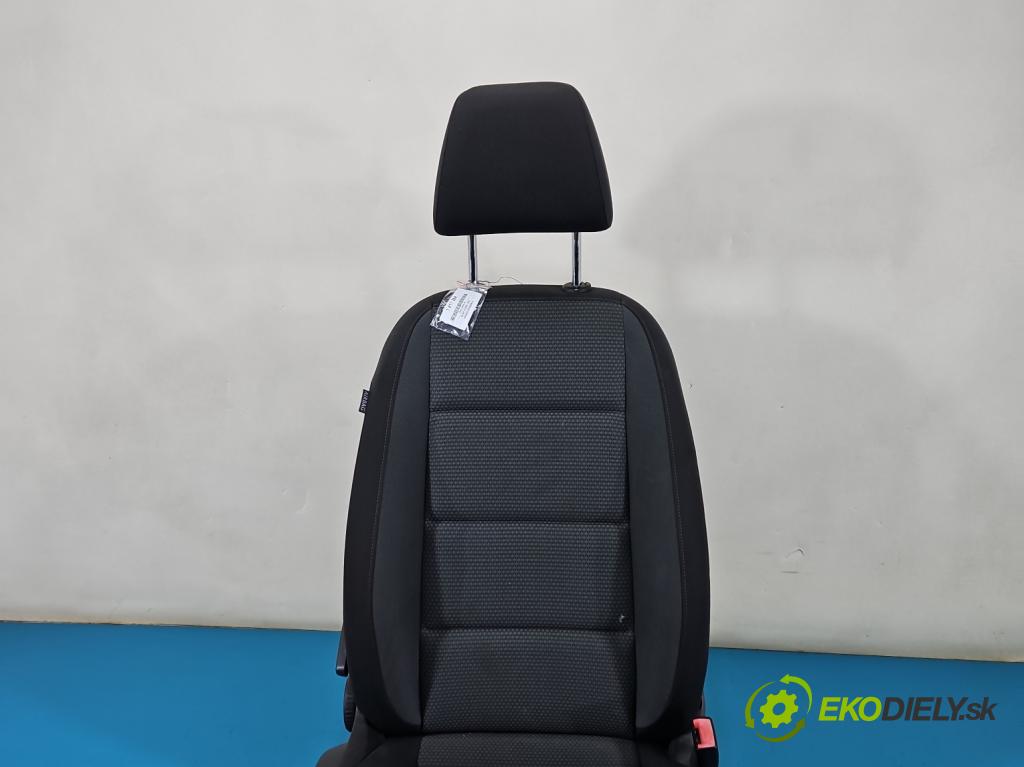 Vw Golf VI 2008-2013 1.6 tdi 105 HP manual 77 kW 1598 cm3 5- Sedačka pravý (Sedadlo)