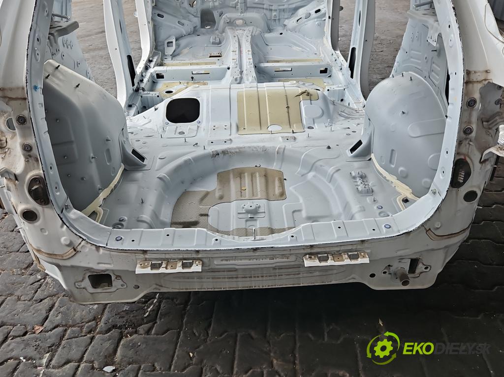 Hyundai Tucson IV 2020- 1.6 T-GDI 150 hp manual 110.1 kW 1598 cm3 5- stěna zadní 