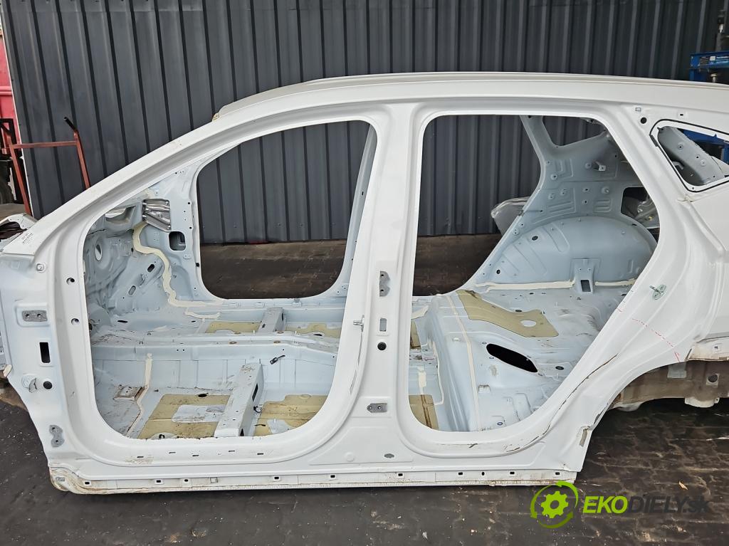 Hyundai Tucson IV 2020- 1.6 T-GDI 150 hp manual 110.1 kW 1598 cm3 5- práh levý  (Karoserie ostatní)